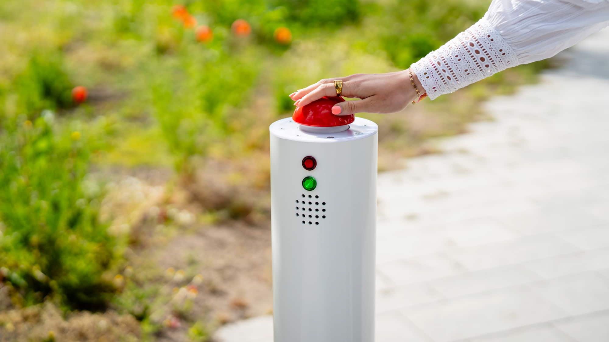 demcon-politiepaal-push-arm